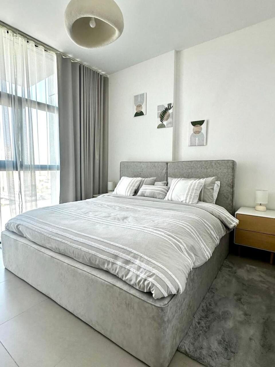 Prive Residence, Luxury * Dubai