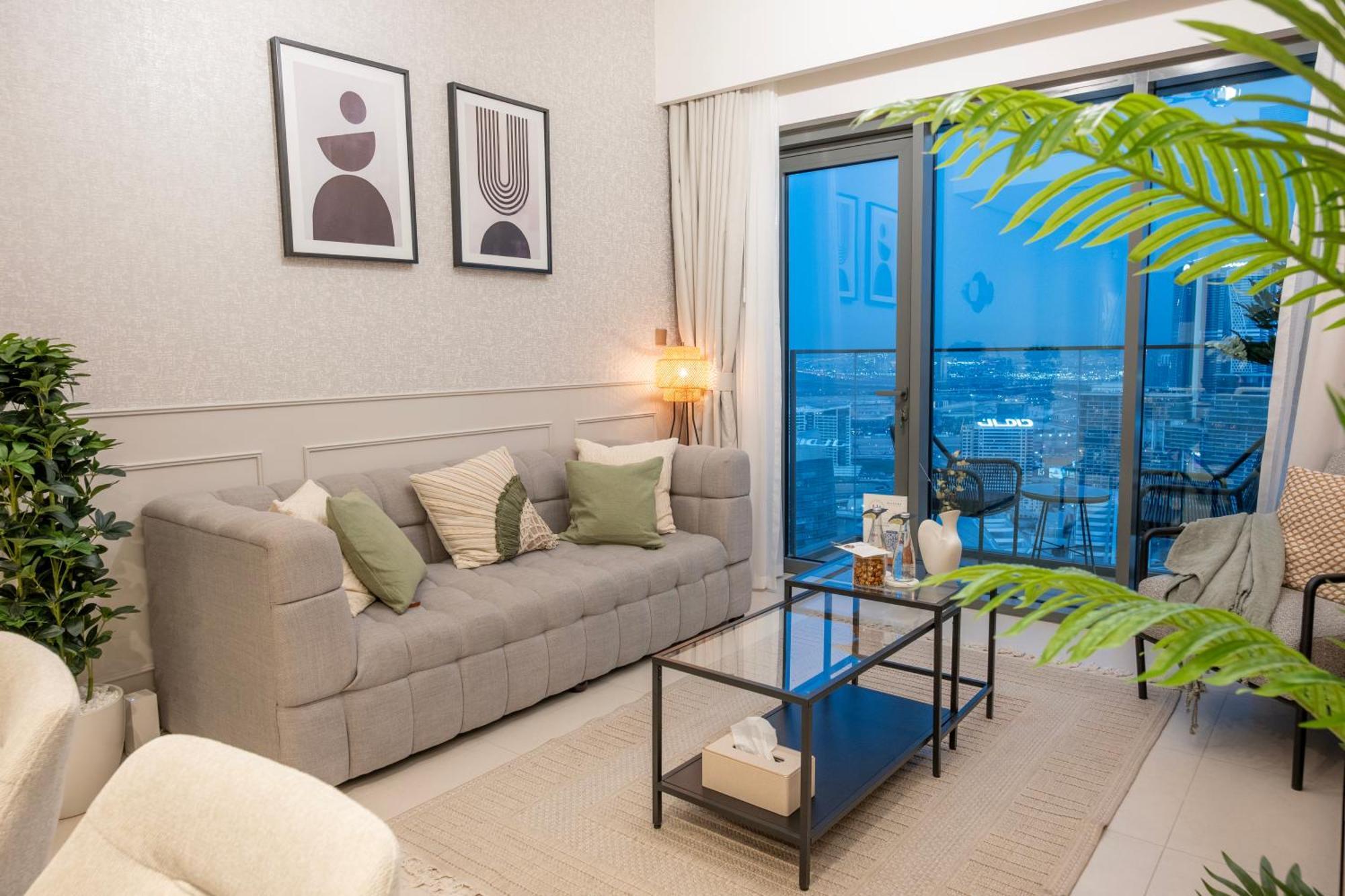 Apartment Urban Dreams - Brand New Boutique Burj Royale - Burj Khalifa & Mall *