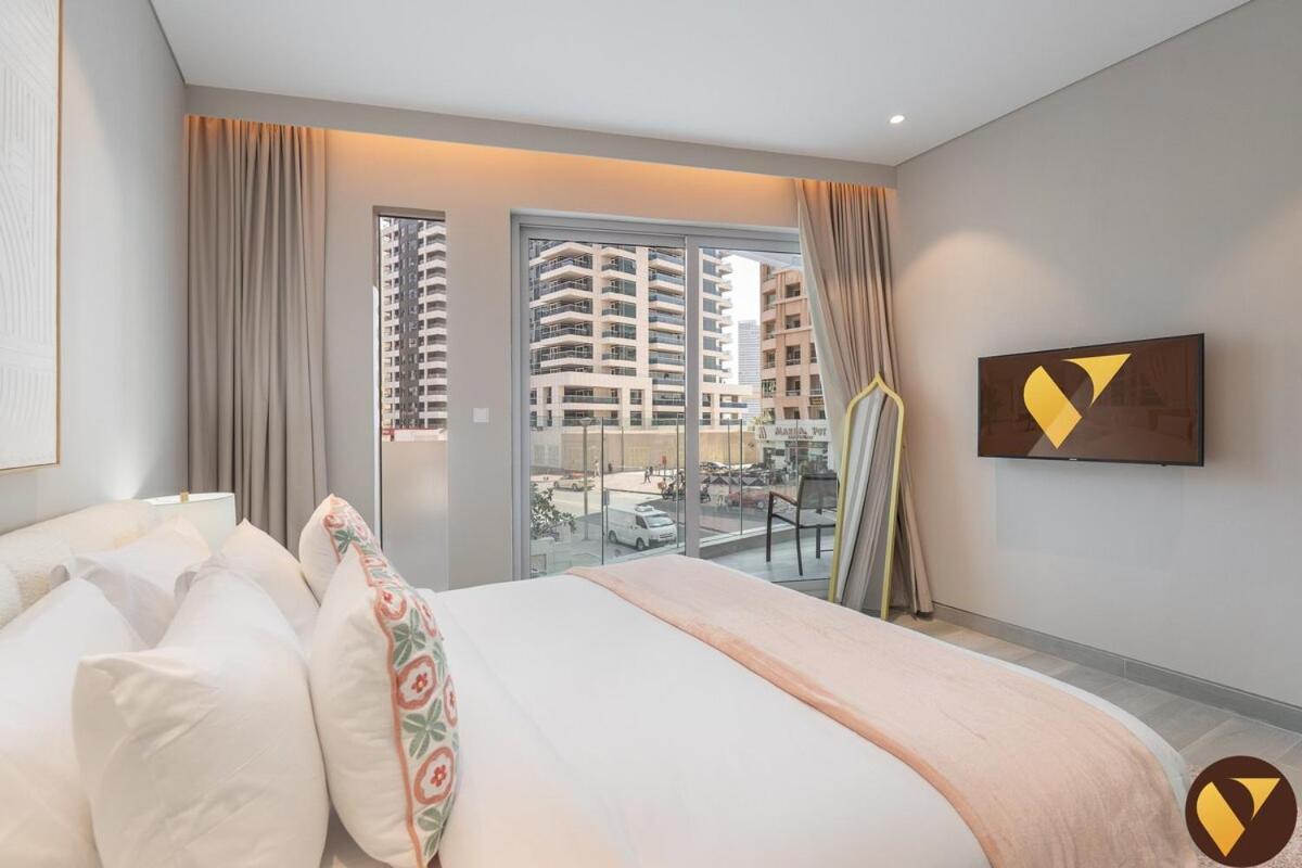 Vogue Condor Star Marina - Fully Renovated, Brand-new One Bedroom With Balcony And Infinity Pool Access Apartment *