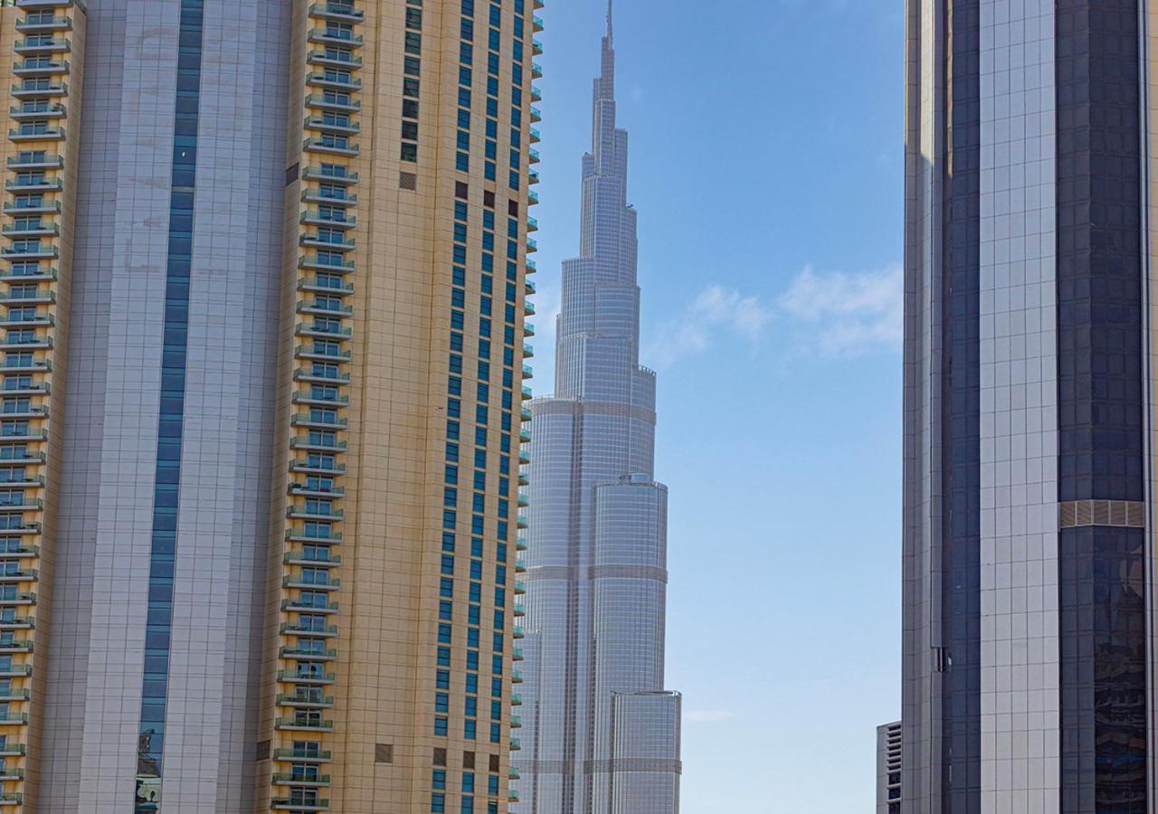 2 Bedroom Apartment! 5 Minute Walk To Mall! Burj Khalifa View! Daire *