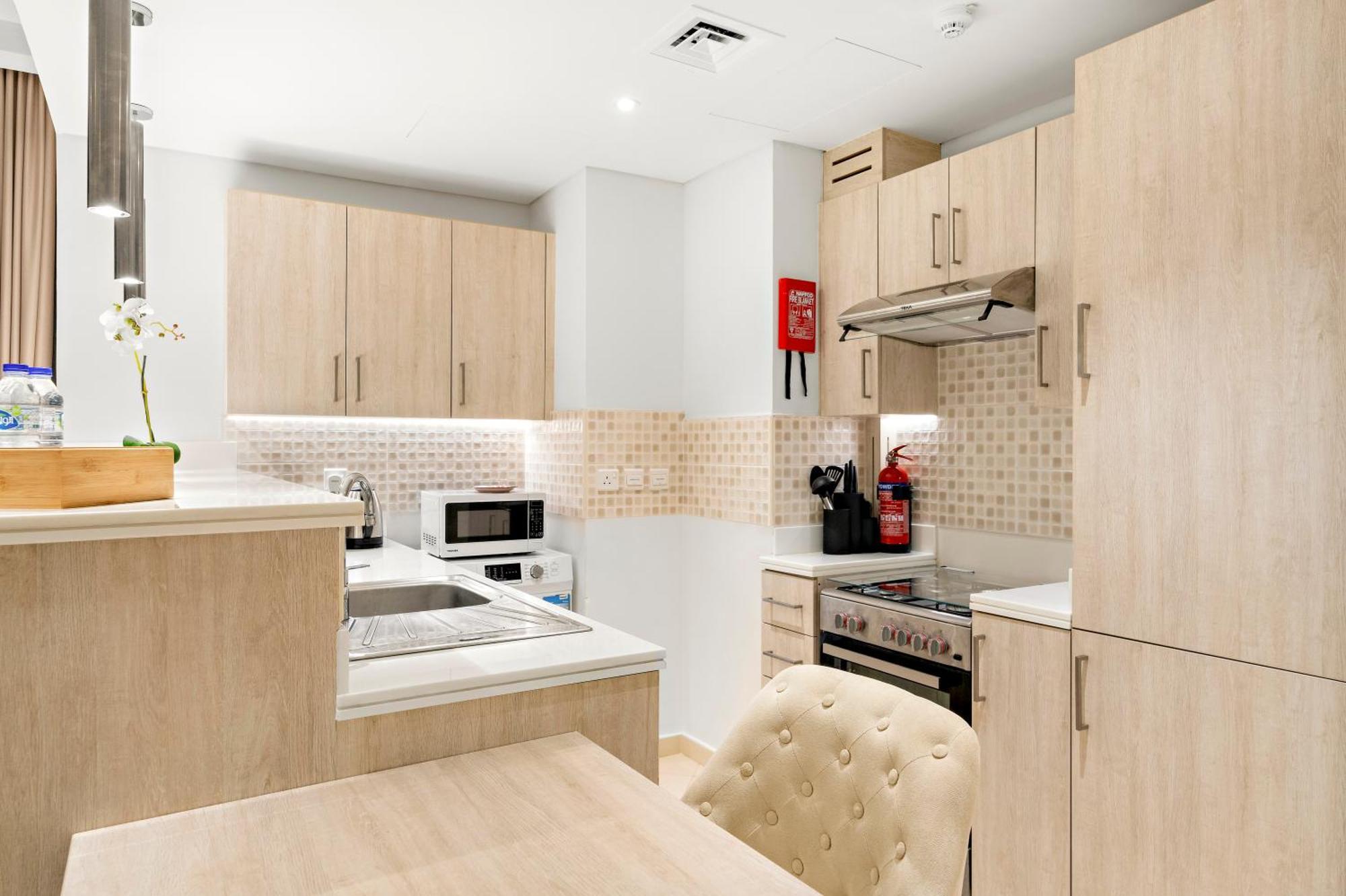 Luxury 1br In Seven Palm With Access *