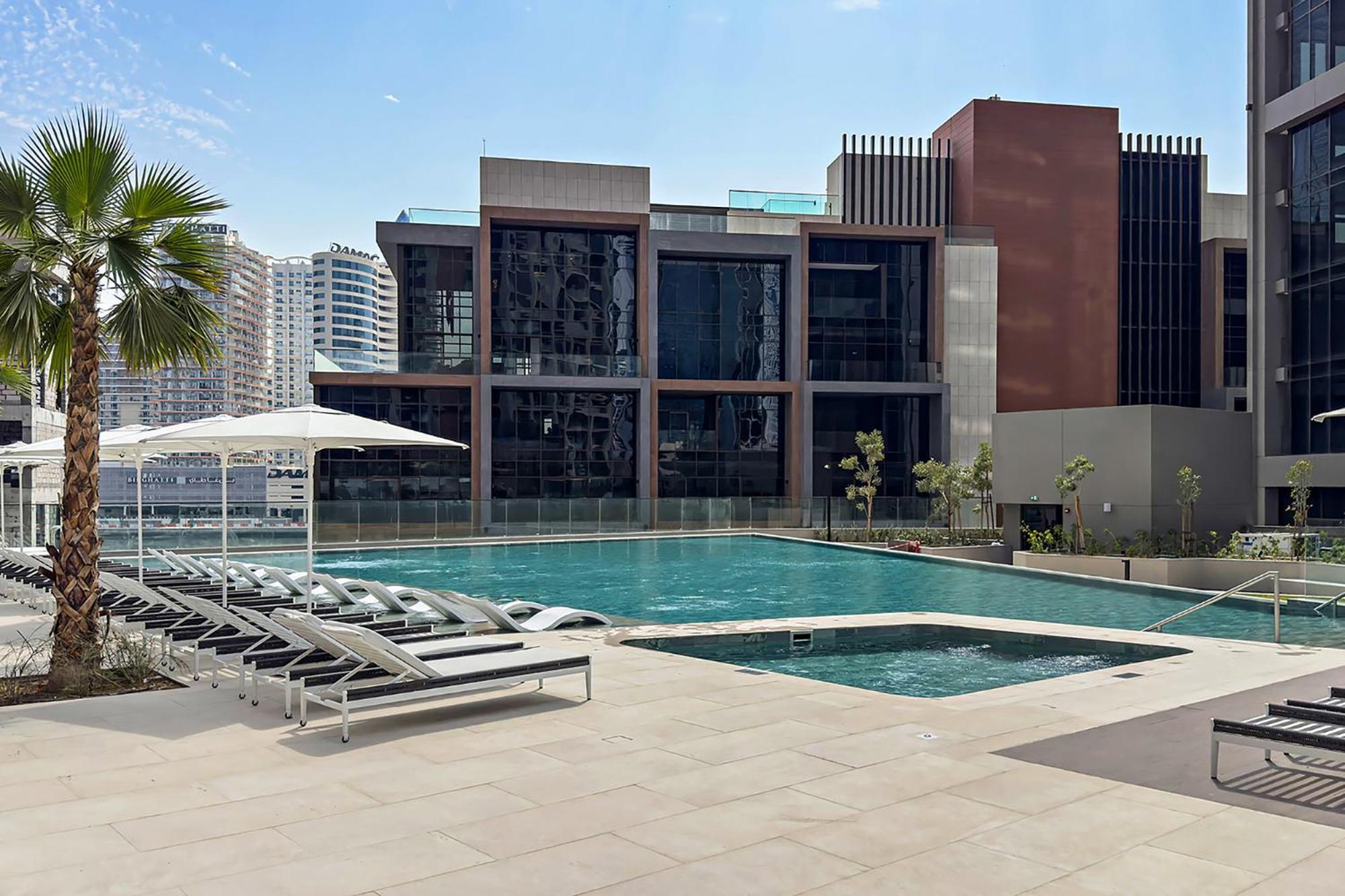 High-rise 1bdr In Business Bay Apartamento Dubai