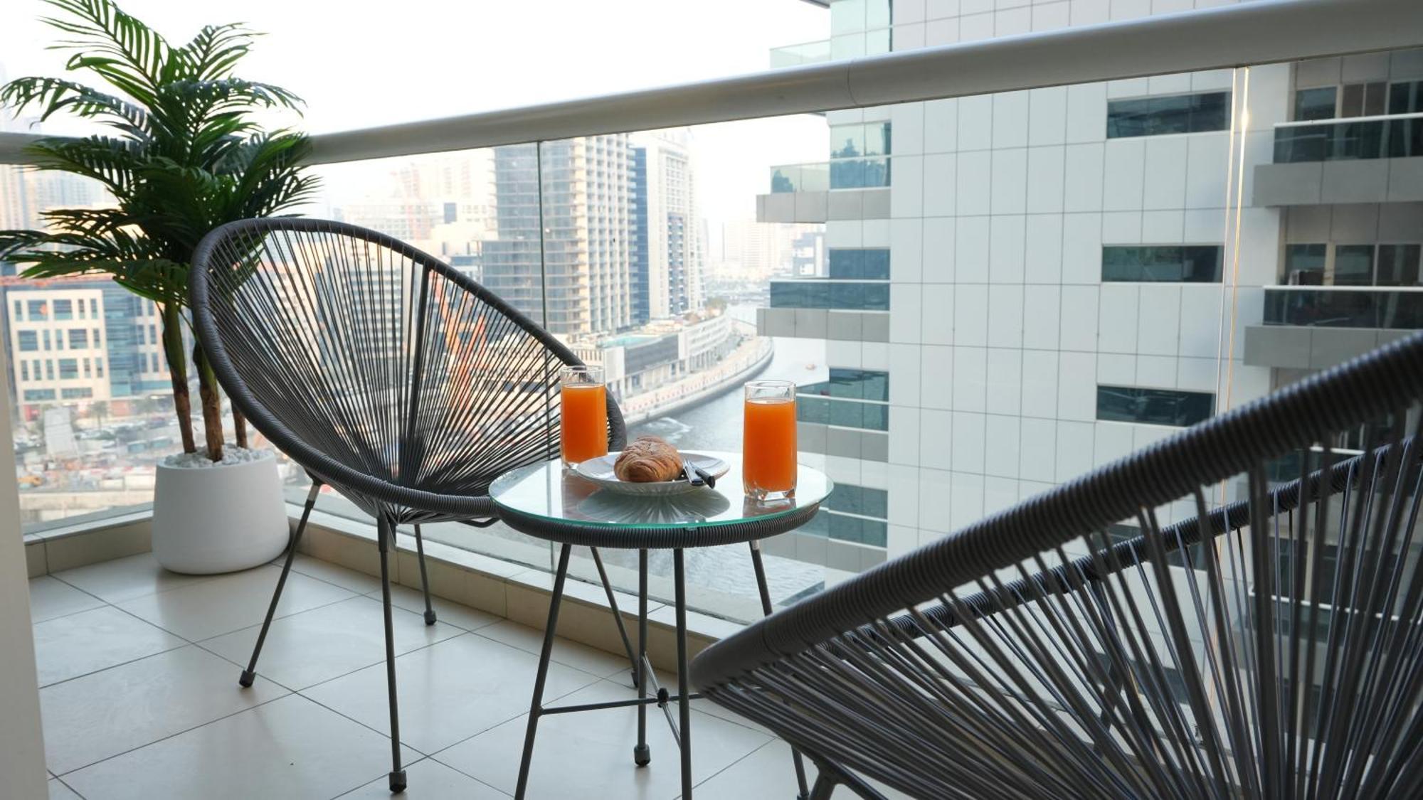 1bhk Full Canal View In Business Bay ! * Dubai