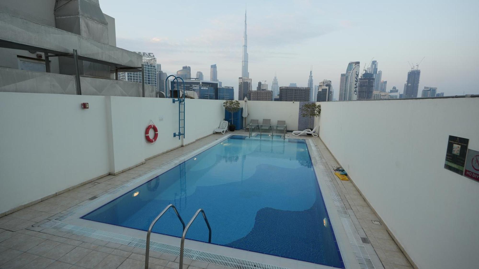 1bhk Full Canal View In Business Bay ! Casa de férias Dubai