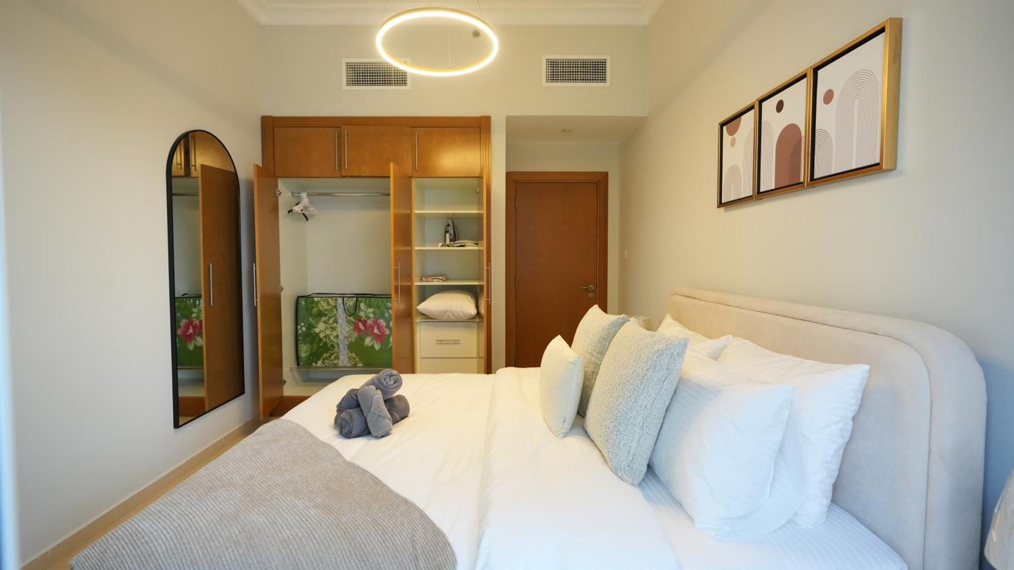 1bhk Full Canal View In Business Bay ! Casa de férias