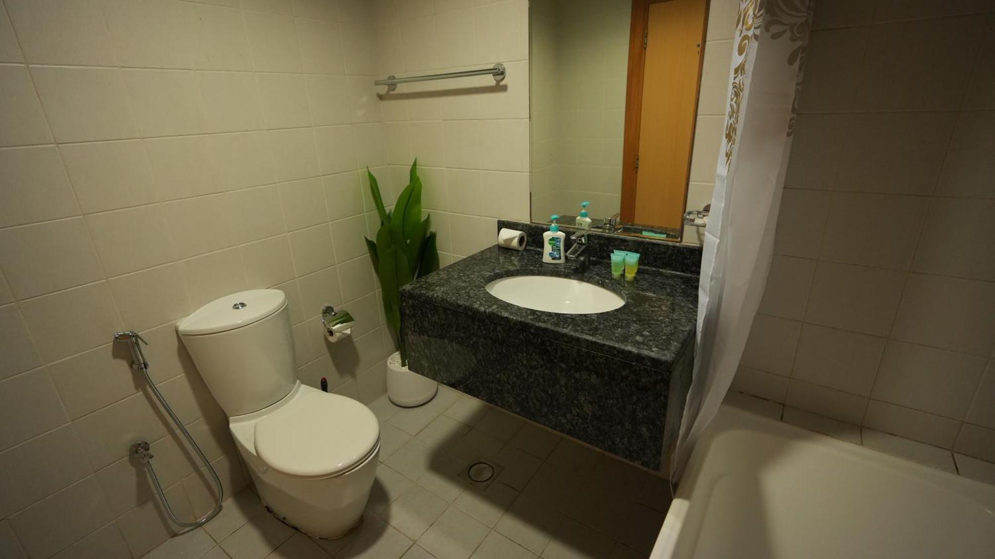 1bhk Full Canal View In Business Bay ! * Dubai