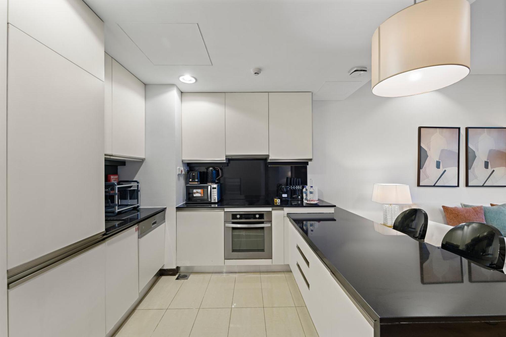 Apartment Stunning 1br In Marina Mall Dubai