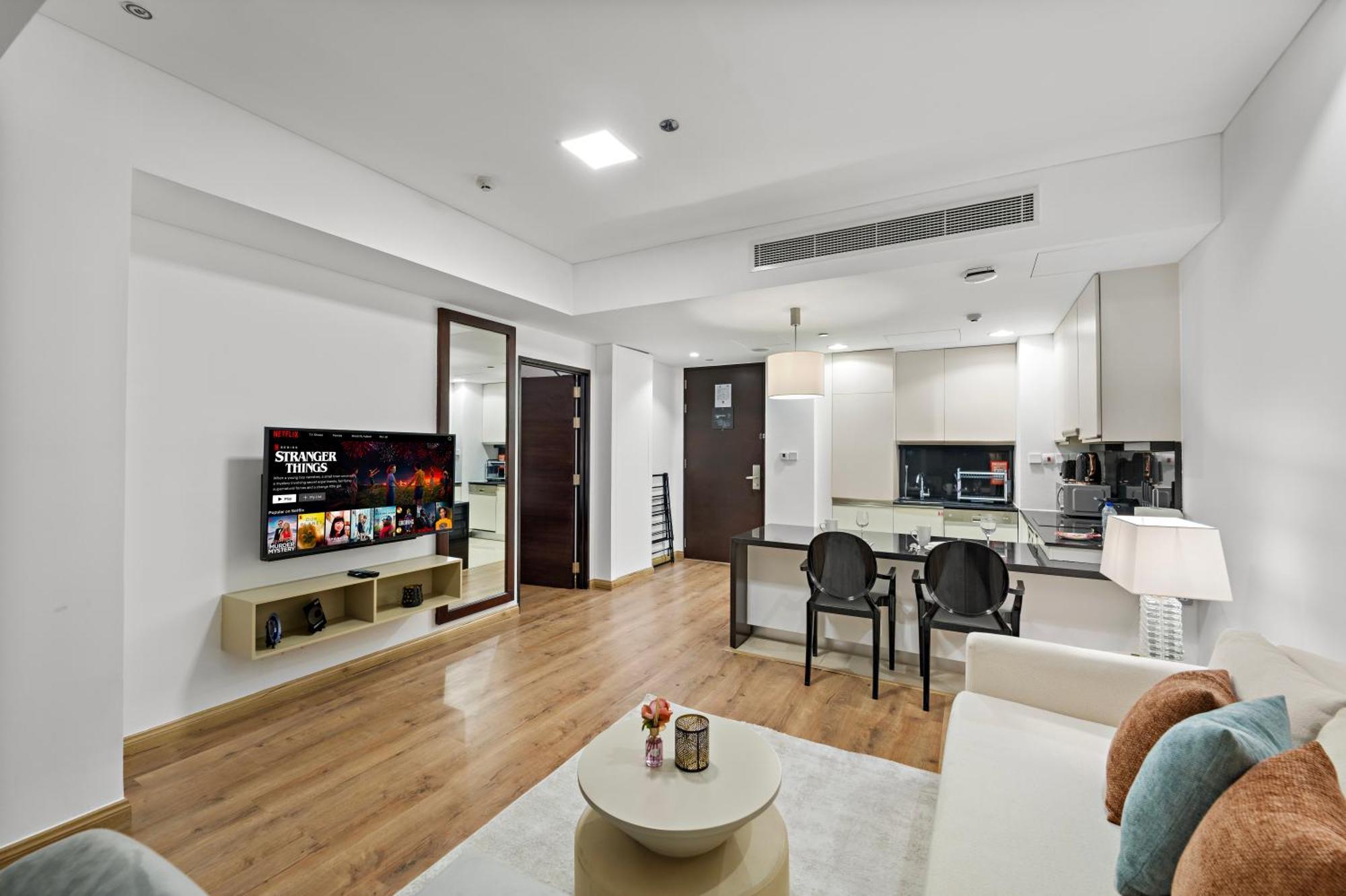 Stunning 1br In Marina Mall Apartment *