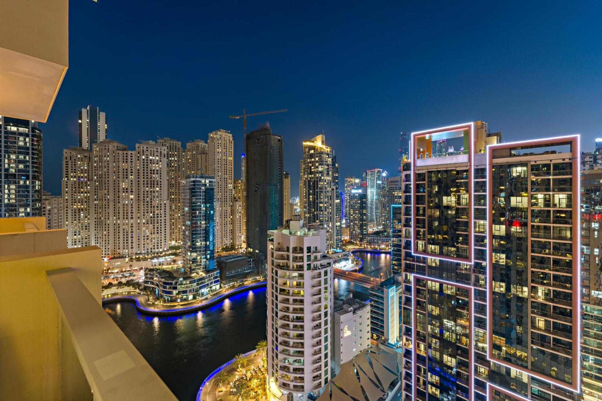 Apartment Stunning 1br In Marina Mall *