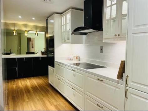 Jbr Walk - Jumeirah Residence-dubai Marina - Jacuzzi Apartment *