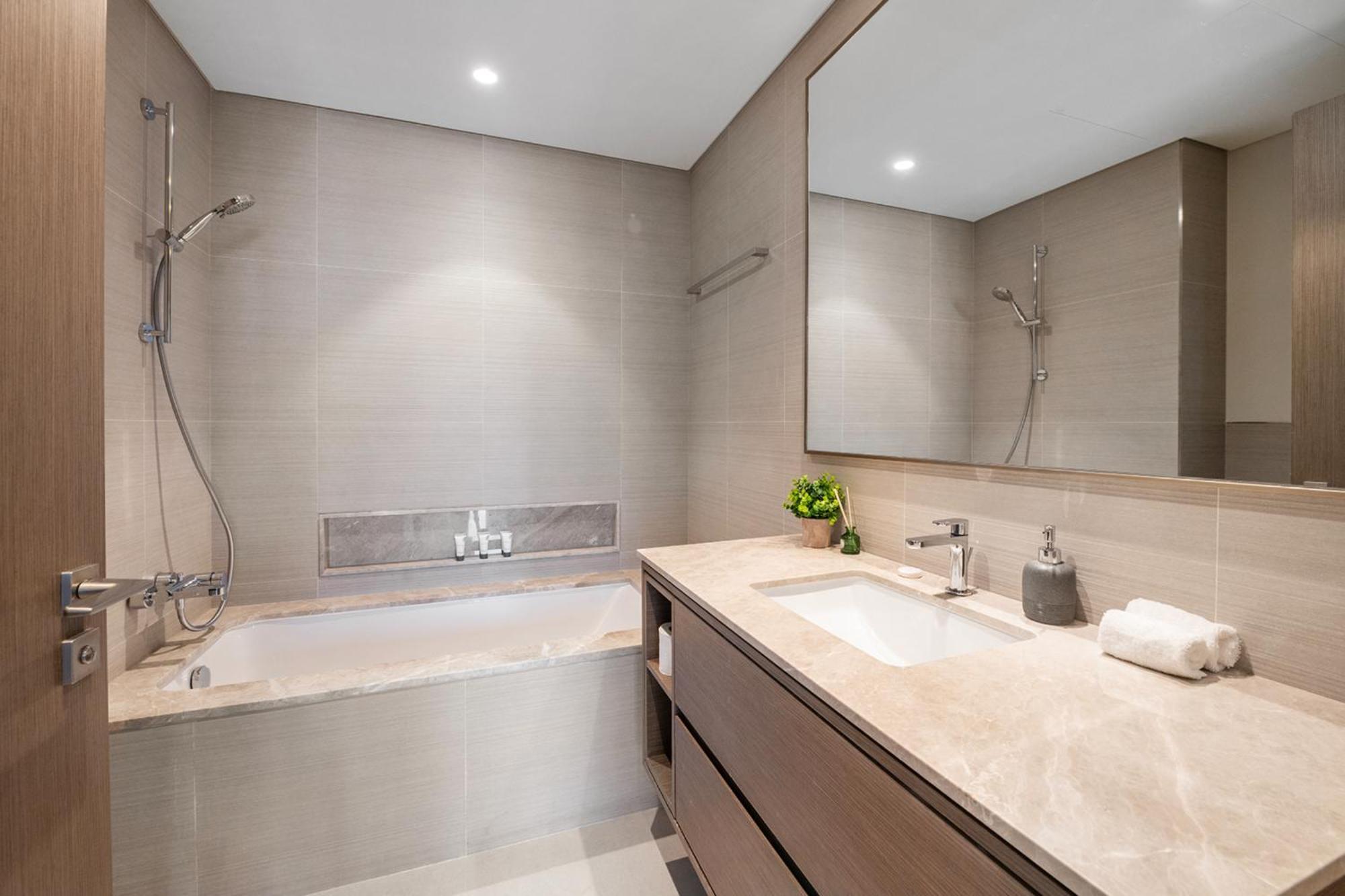 Apartamento Grande Signature By Emaar - New Luxury 2br W Panoramic Burj Khalifa & Fountain Show Views