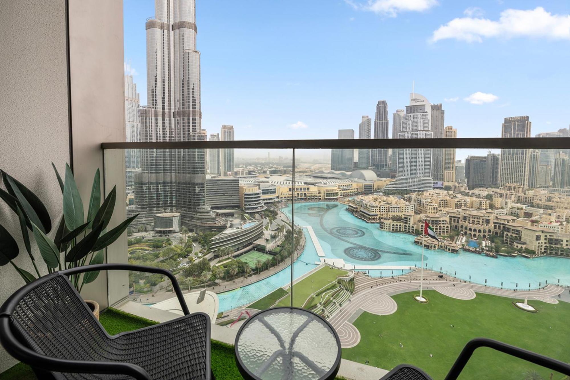 Apartamento Grande Signature By Emaar - New Luxury 2br W Panoramic Burj Khalifa & Fountain Show Views Dubai