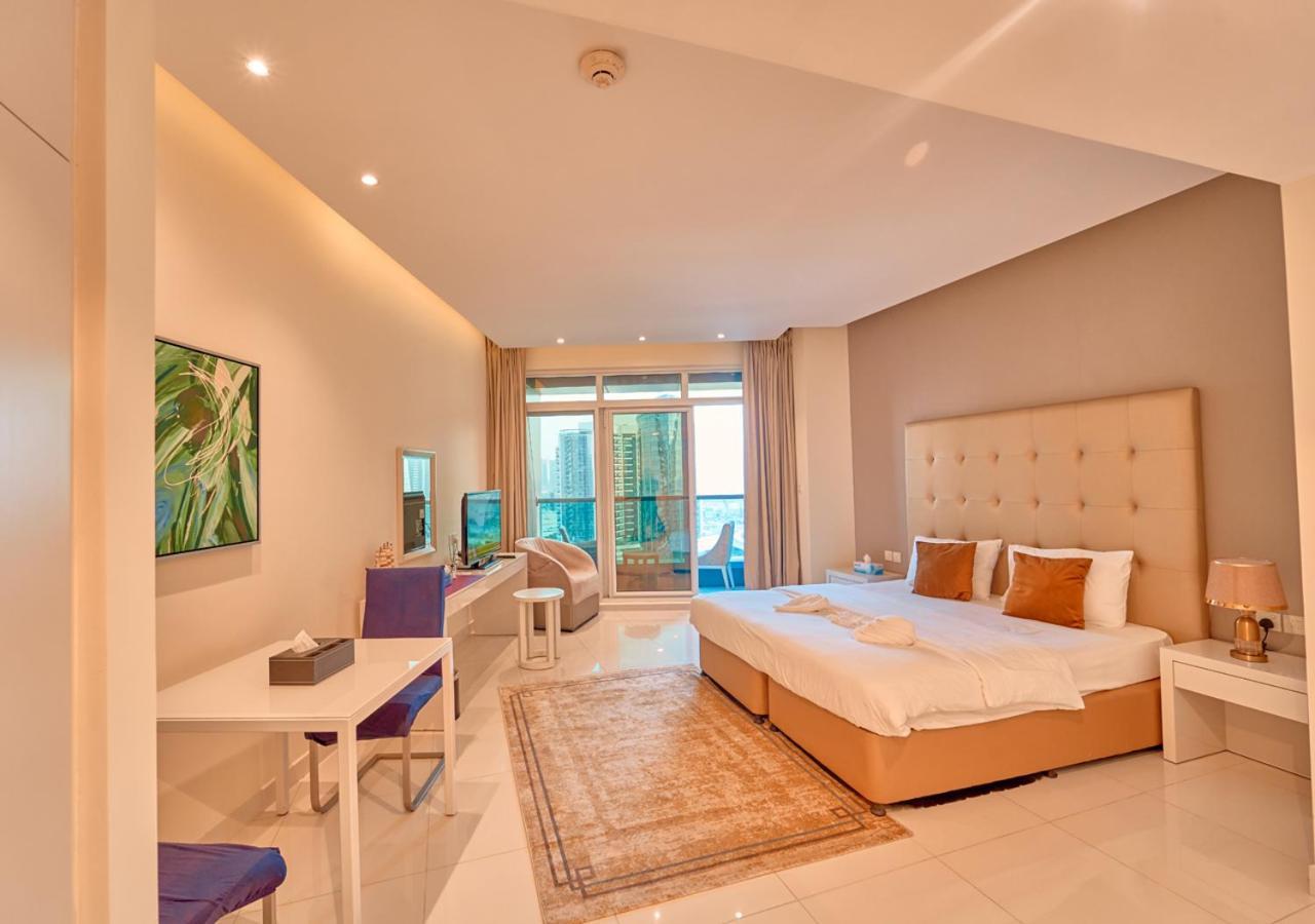 Cozy Hideaway In Luxe Business Bay By Voye Homes Dubai