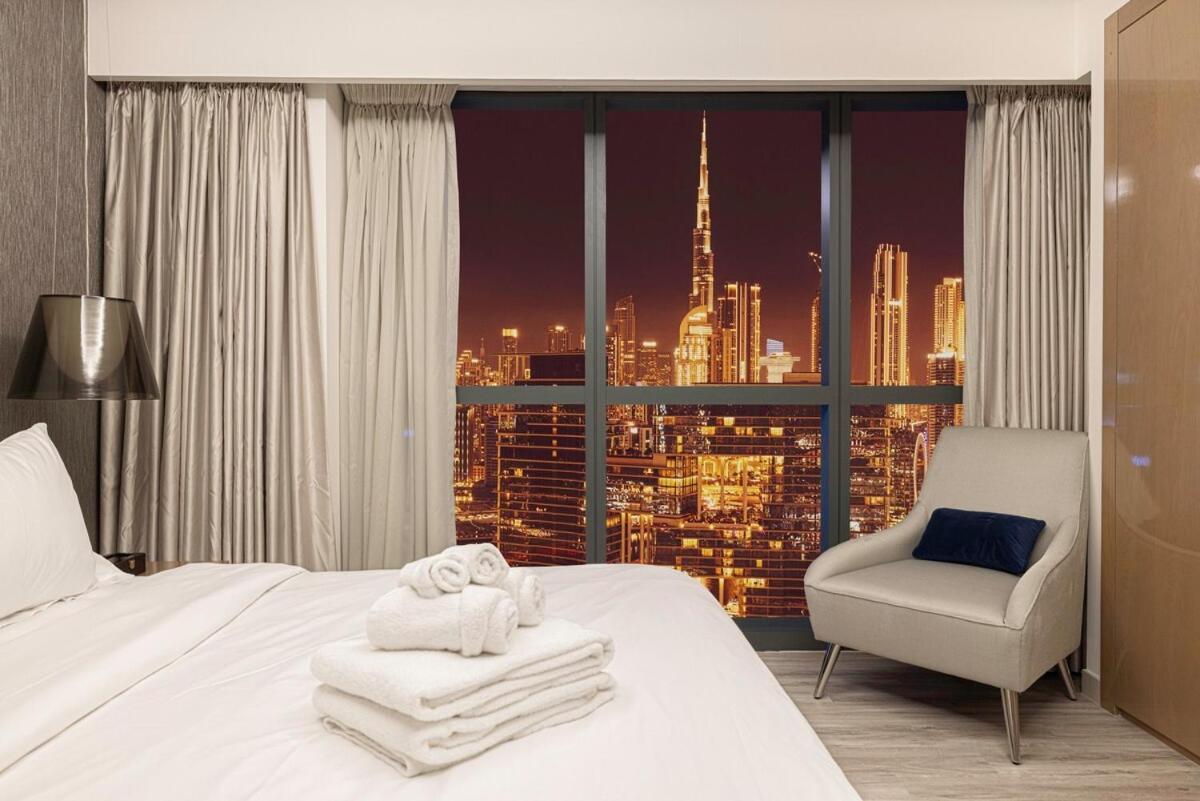 Burj Khalifa View - Amazing Oasis Pool - 1400 Sqft Dubai