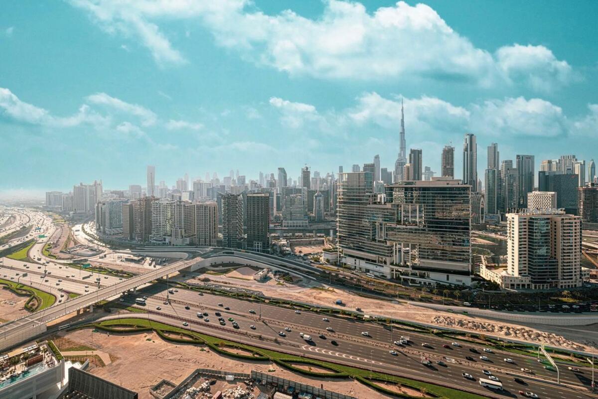 Burj Khalifa View - Amazing Oasis Pool - 1400 Sqft