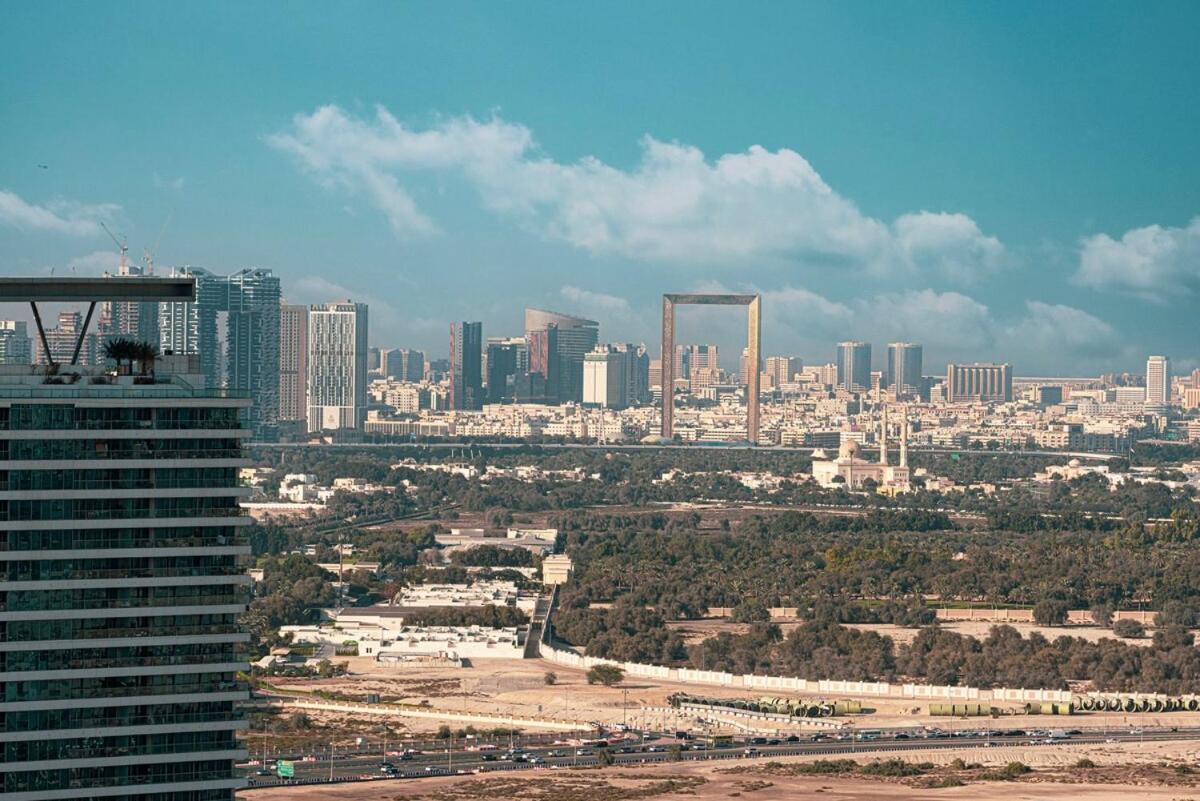 Burj Khalifa View - Amazing Oasis Pool - 1400 Sqft