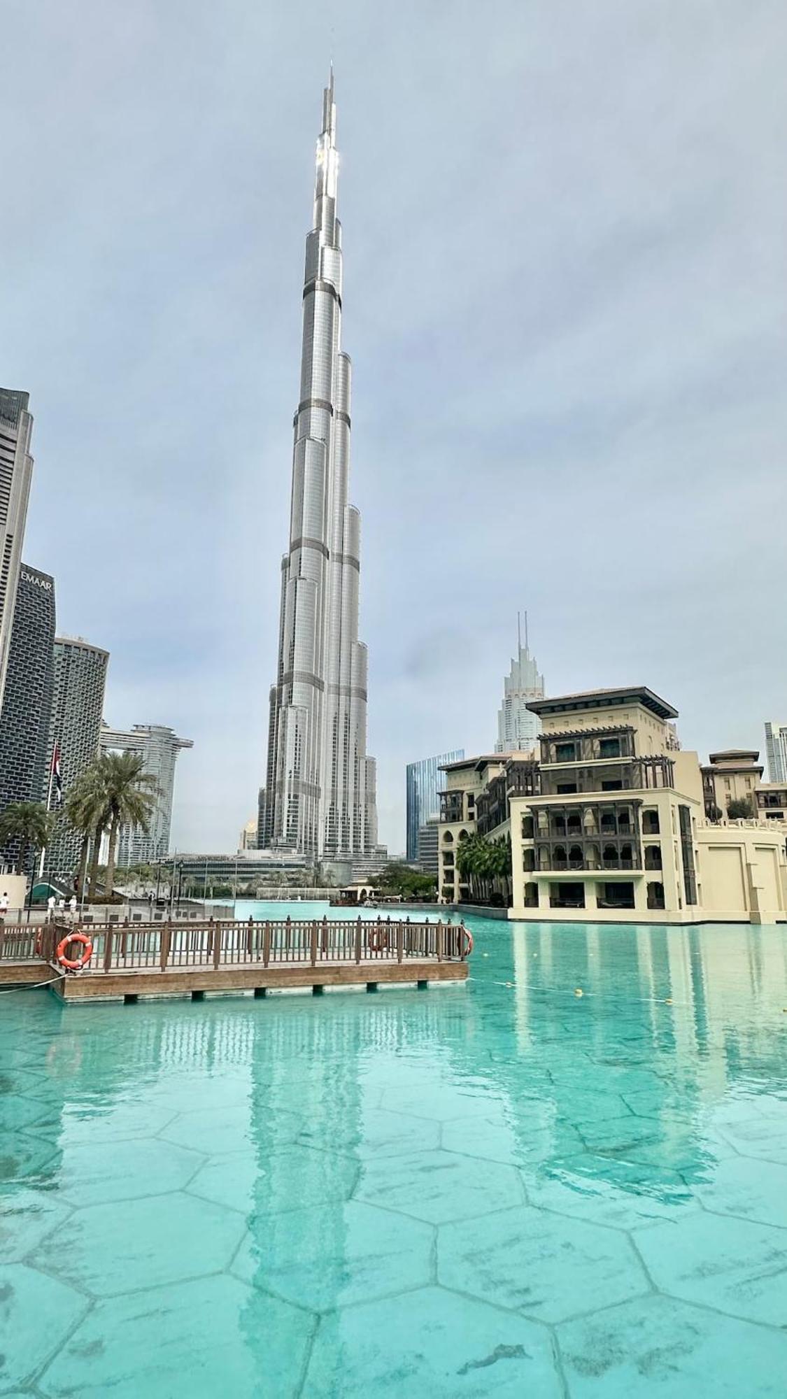 I Burj Retreat I Piano & Workstation