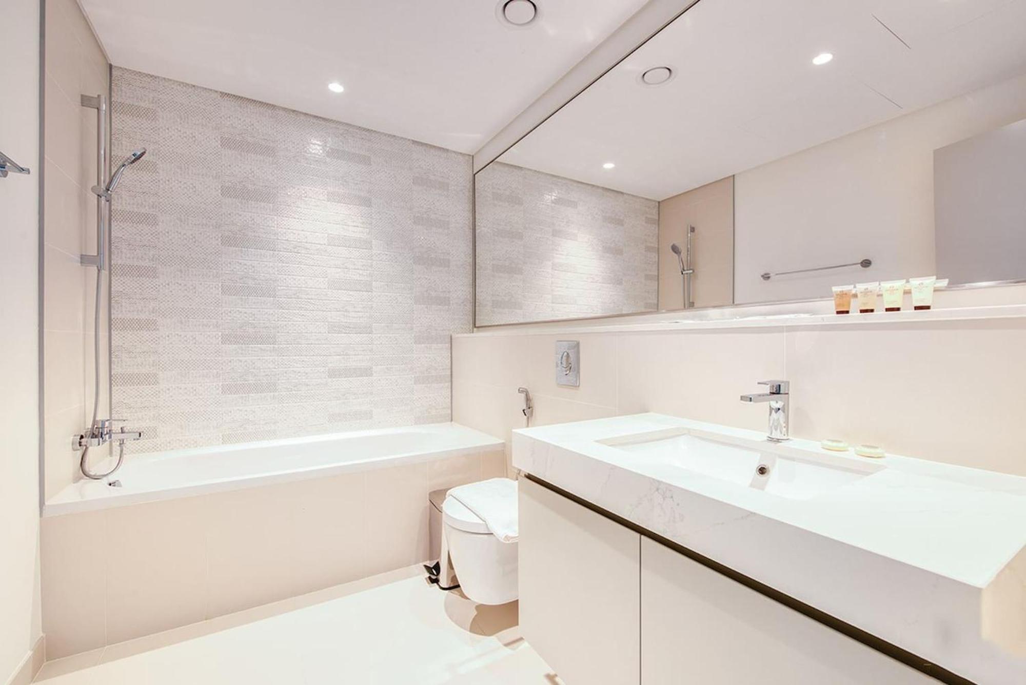 2br In Sunrise Bay Tower 1 By Pk Holidays Apartment Dubai