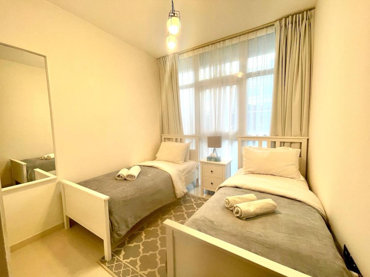 Amazing 3bhk Townhouse In Damac Hills 2 Upto 10pll Holiday home