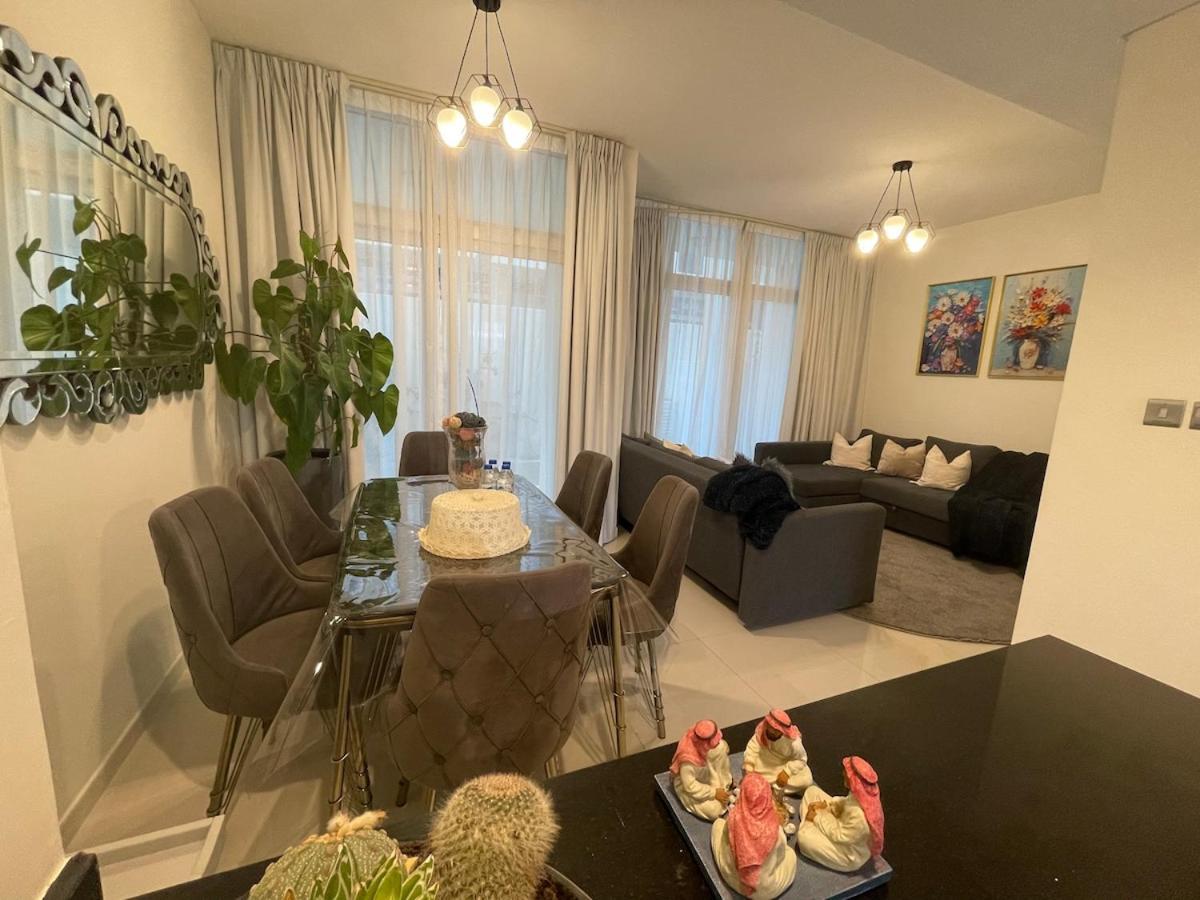 Amazing 3bhk Townhouse In Damac Hills 2 Upto 10pll Holiday home