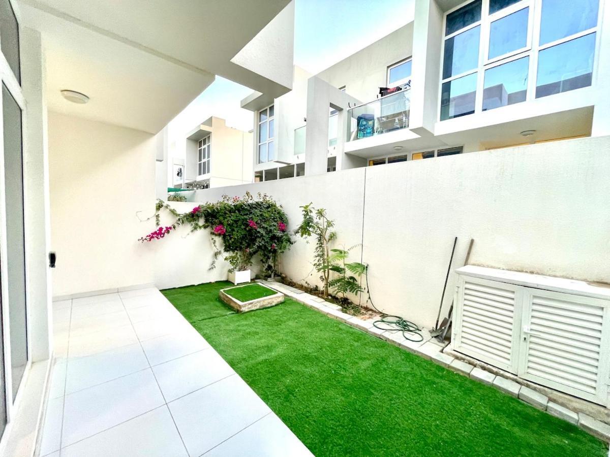 Holiday home Amazing 3bhk Townhouse In Damac Hills 2 Upto 10pll Dubai