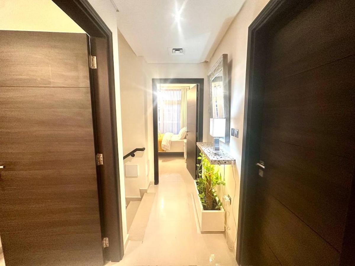 Amazing 3bhk Townhouse In Damac Hills 2 Upto 10pll Holiday home *