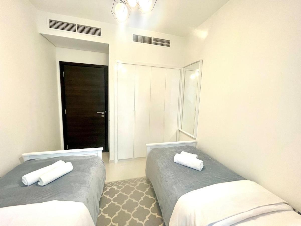 Amazing 3bhk Townhouse In Damac Hills 2 Upto 10pll Holiday home *