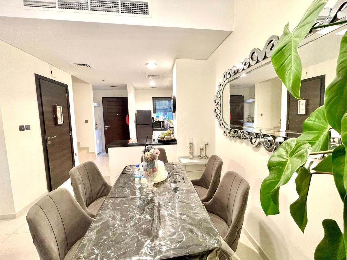 Holiday home Amazing 3bhk Townhouse In Damac Hills 2 Upto 10pll Dubai