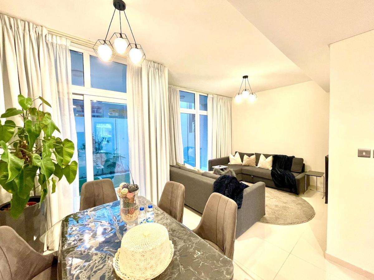 Holiday home Amazing 3bhk Townhouse In Damac Hills 2 Upto 10pll Dubai