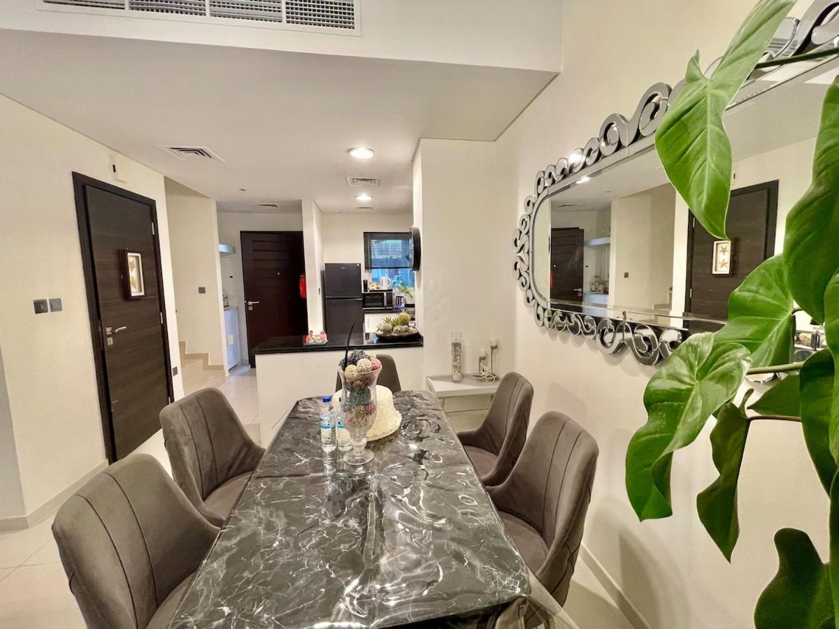 Amazing 3bhk Townhouse In Damac Hills 2 Upto 10pll Holiday home *