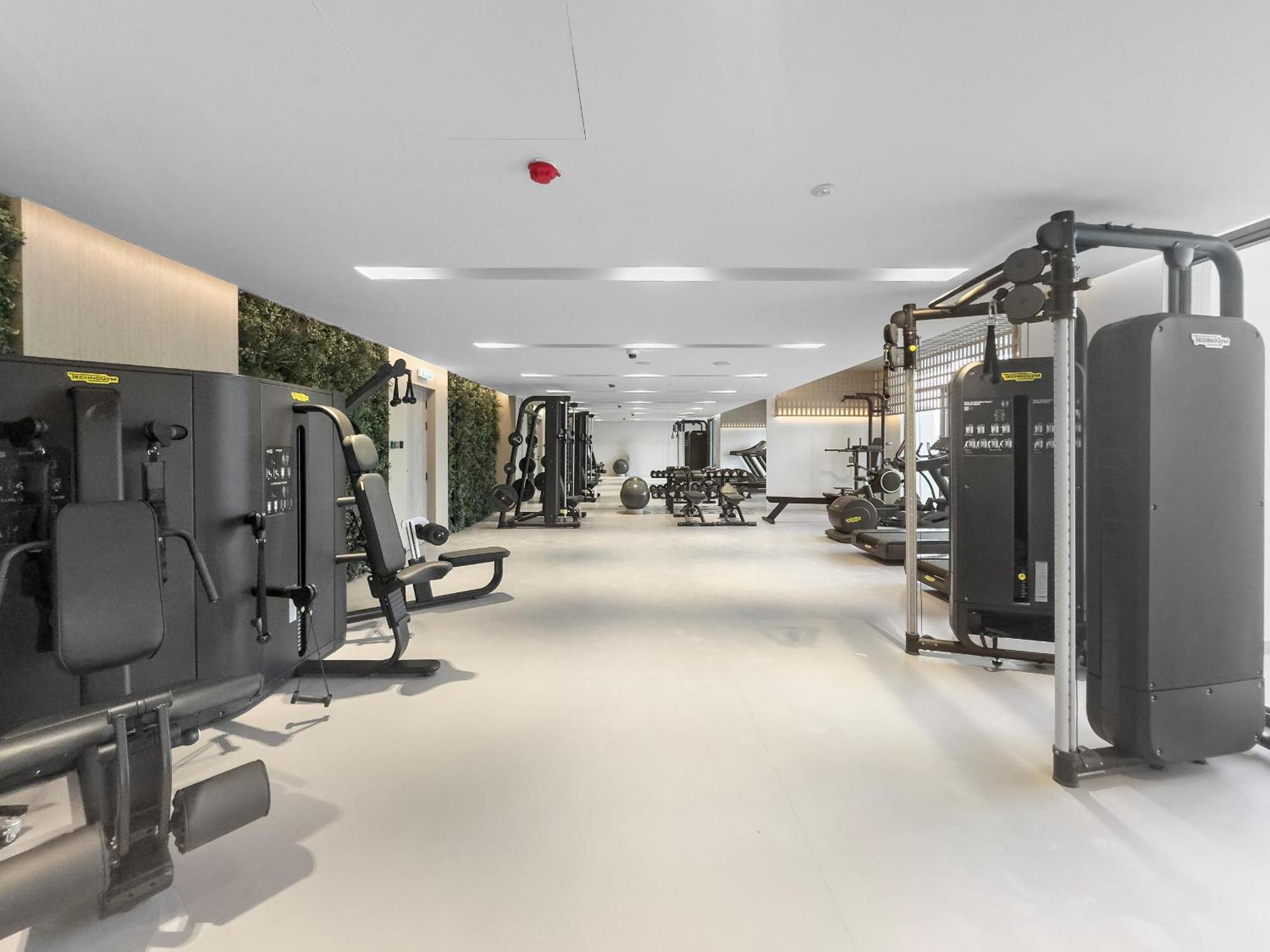 Vayk- Great With Excellent Amenities In Jvc Daire *