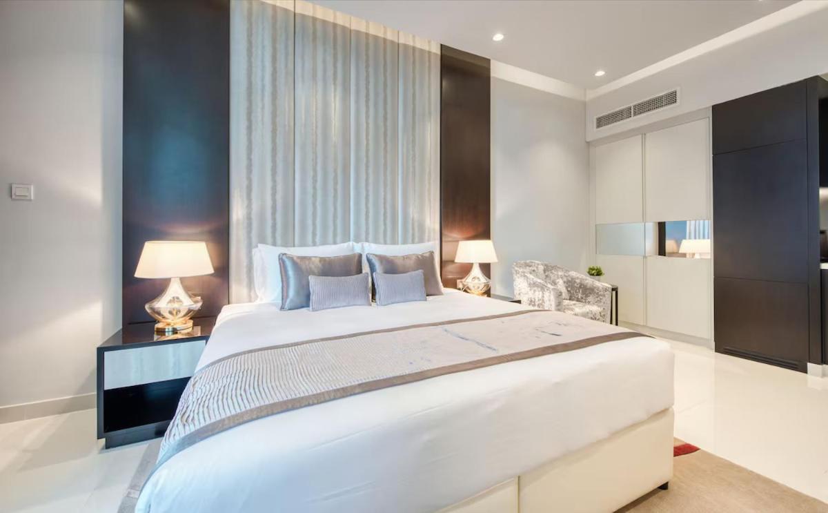 Daire 2 Bedroom Apartment! 5 Minute Walk To Mall! Burj Khalifa View!