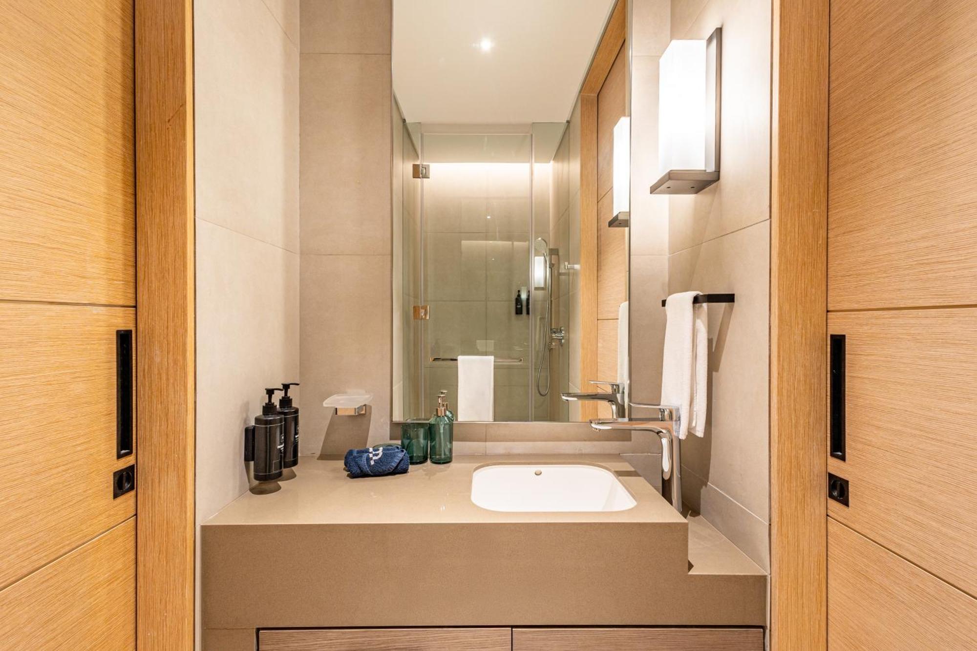 Daire High-floor Luxury 2br, Sea View, Address Jbr *