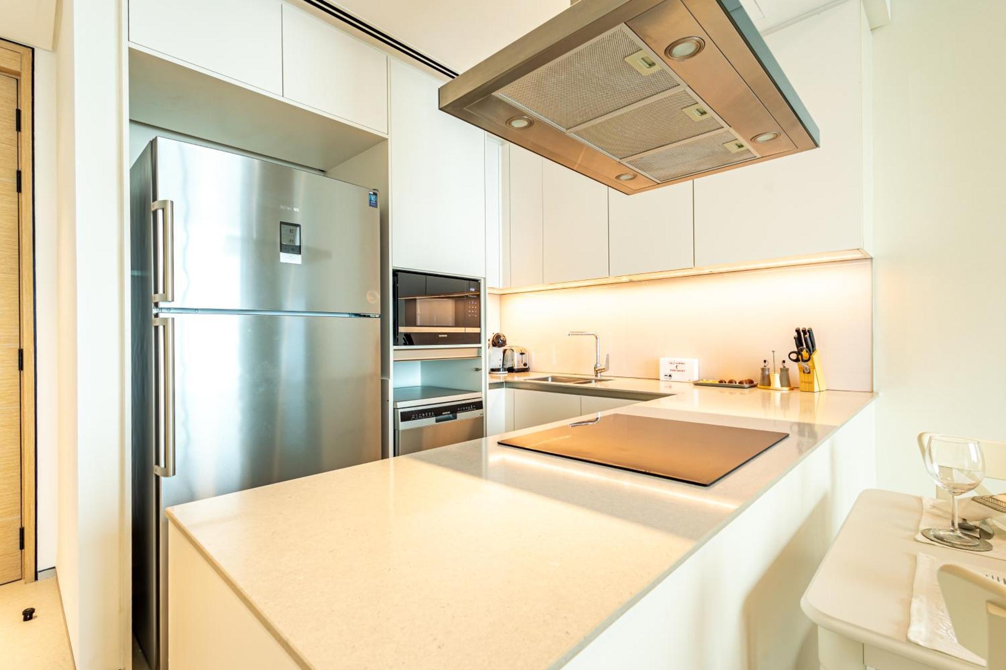 High-floor Luxury 2br, Sea View, Address Jbr Daire