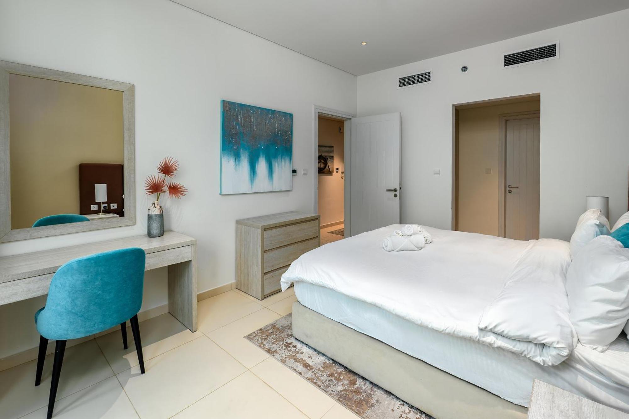 Apartment Elegant 1-br With Sea View Seven Palm, Palm Jumeirah