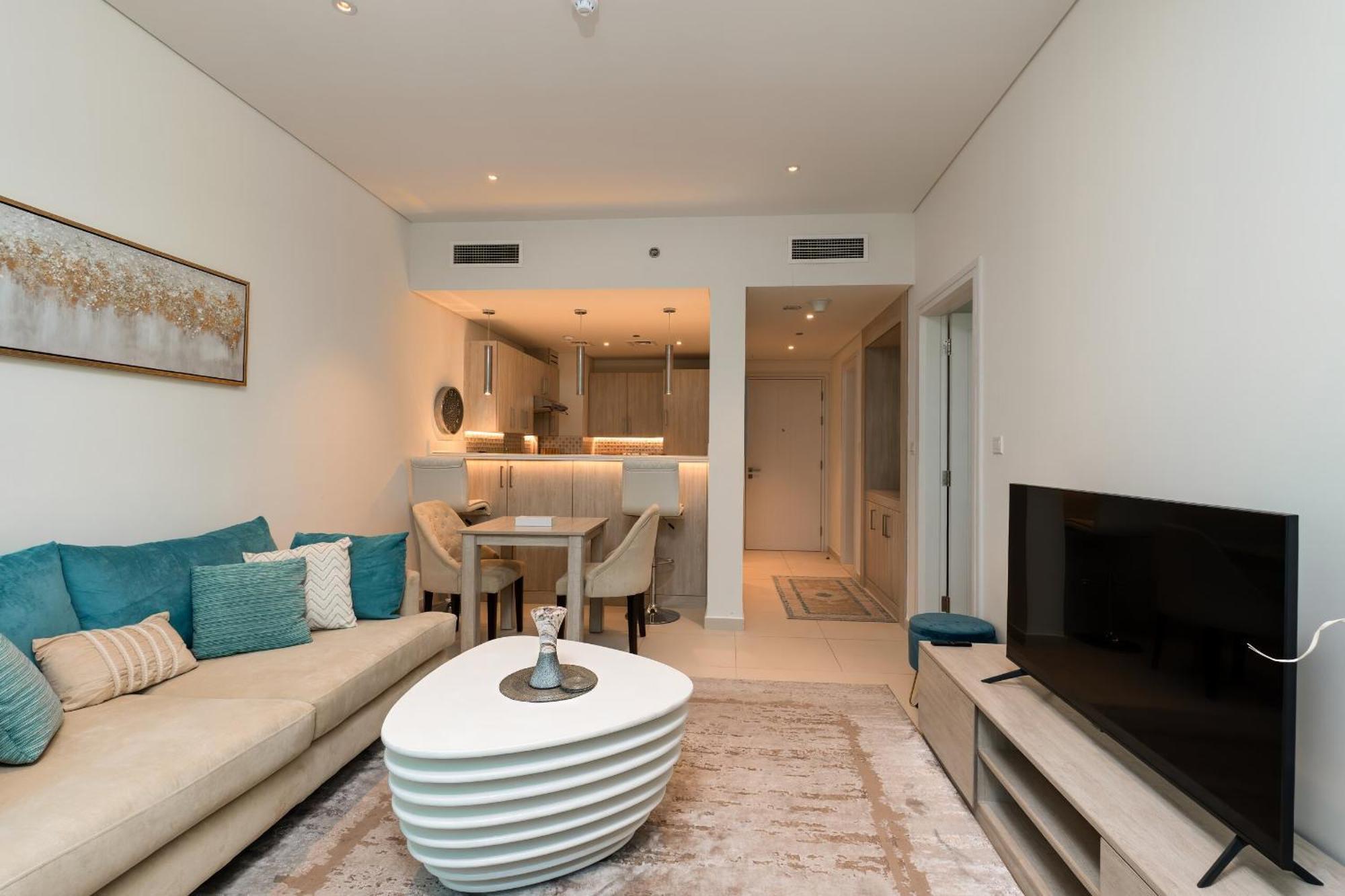 Elegant 1-br With Sea View Seven Palm, Palm Jumeirah Dubai