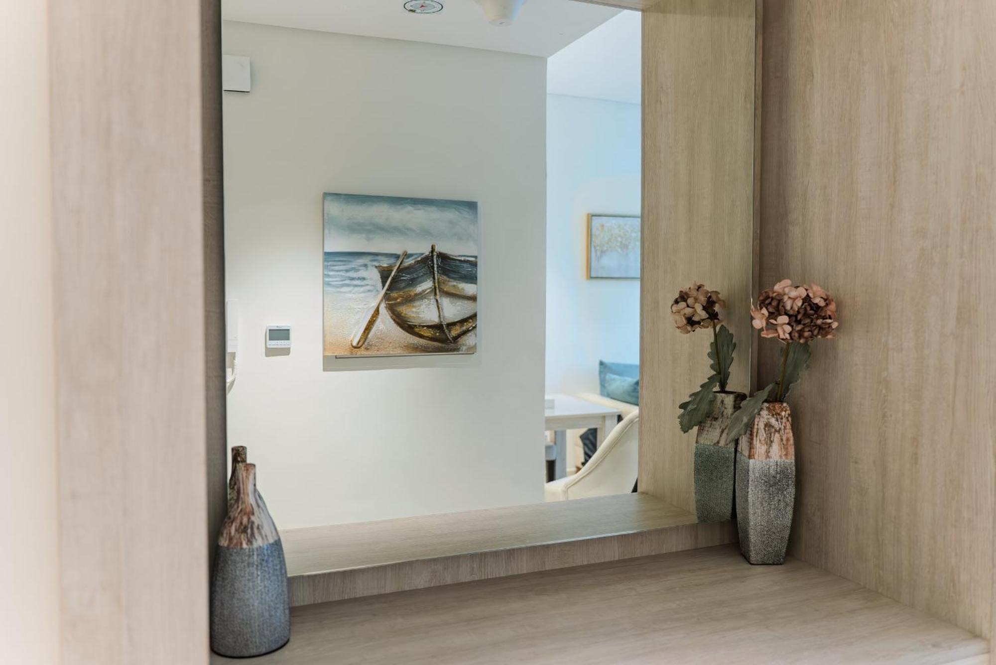 Elegant 1-br With Sea View Seven Palm, Palm Jumeirah Apartment *