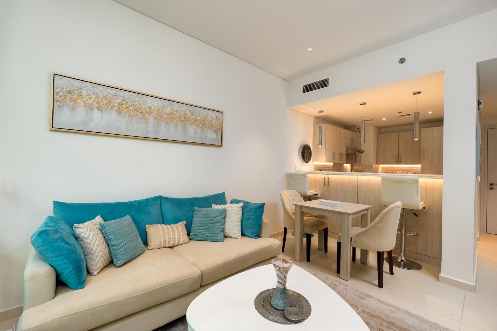 Elegant 1-br With Sea View Seven Palm, Palm Jumeirah Dubai