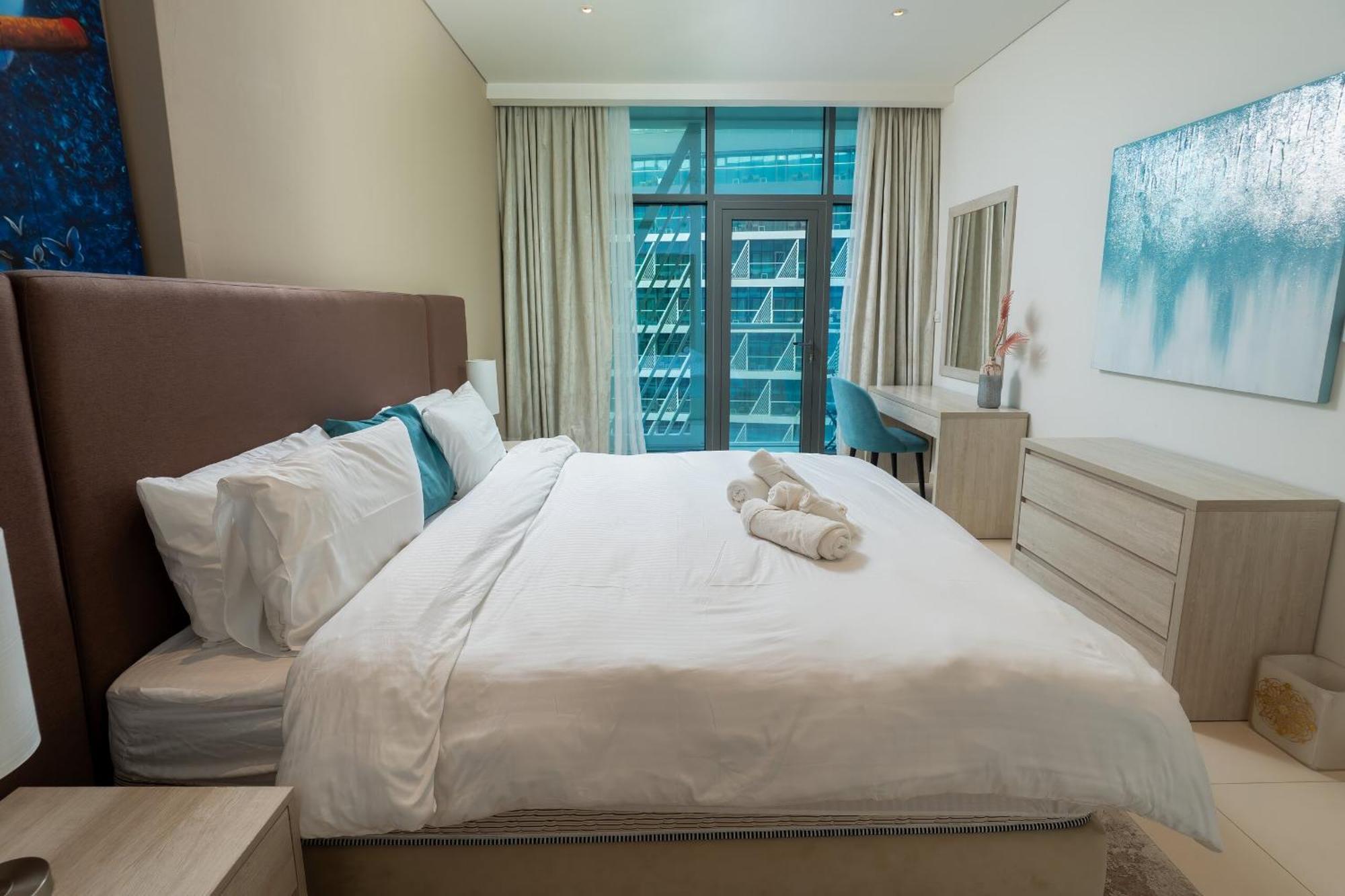 Apartment Elegant 1-br With Sea View Seven Palm, Palm Jumeirah Dubai