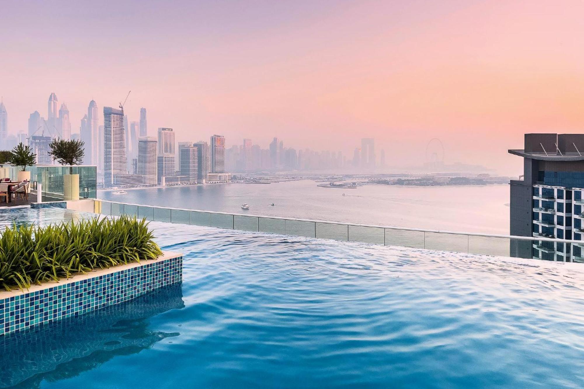 Elegant 1-br With Sea View Seven Palm, Palm Jumeirah Apartment Dubai