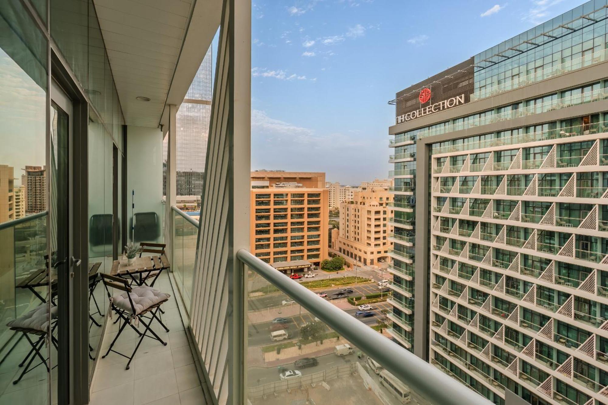Elegant 1-br With Sea View Seven Palm, Palm Jumeirah *