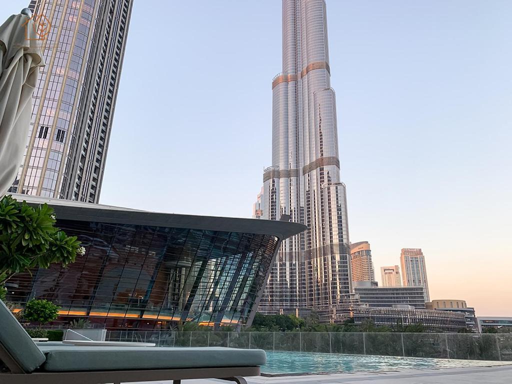 High-rise 2-bed With Stunning Views 205gr-2 *
