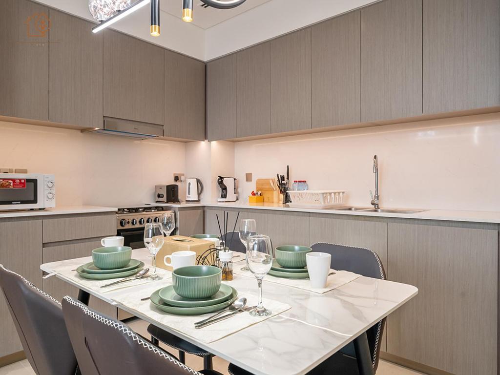 Apartment High-rise 2-bed With Stunning Views 205gr-2 Dubai