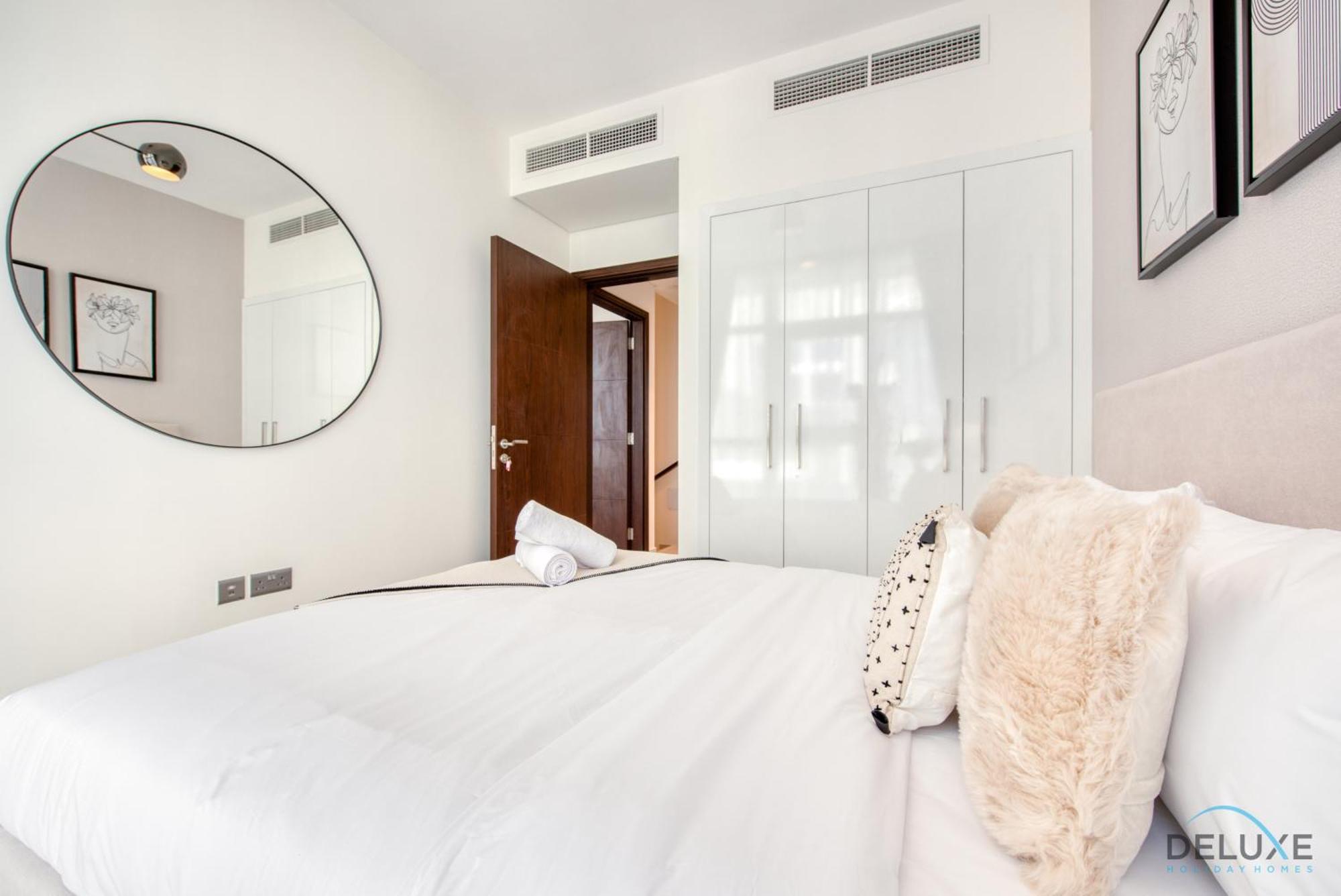 Restful 3br Townhouse At Damac Hills 2 Dubailand By Deluxe Homes Daire Dubai