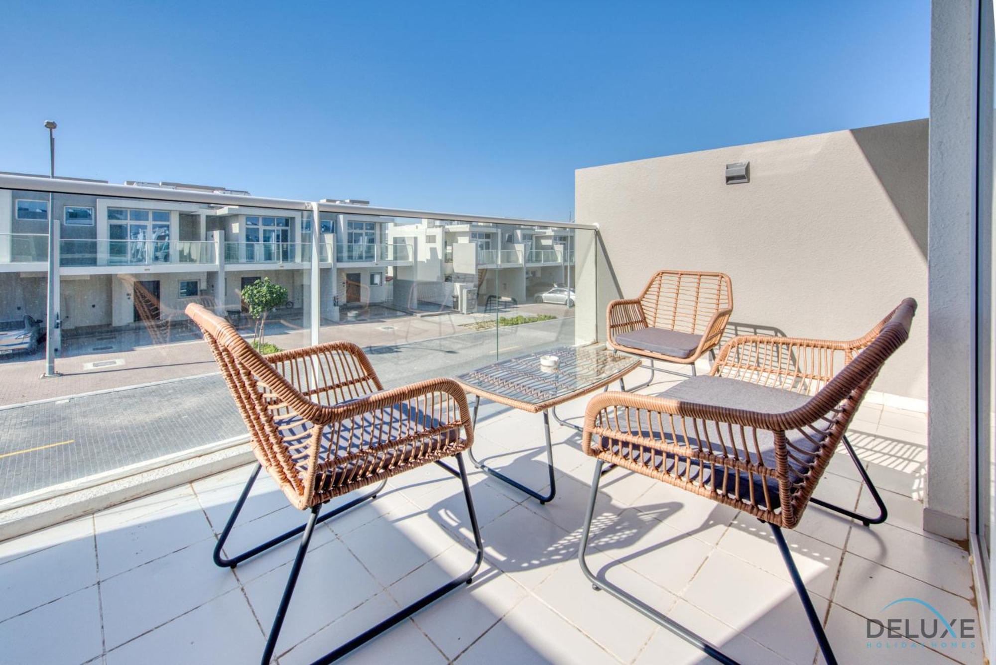 Daire Restful 3br Townhouse At Damac Hills 2 Dubailand By Deluxe Homes Dubai