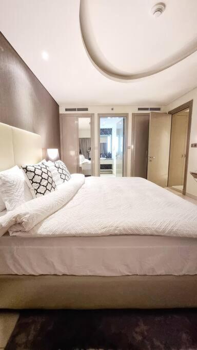 Apartment Luxury Paramount A662 *