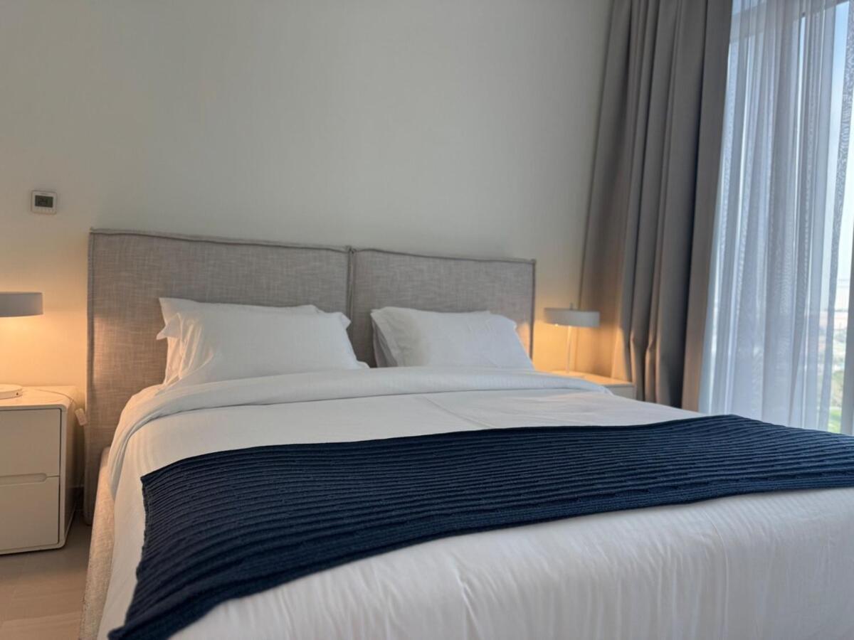Ashri Luxe Spacious Near Metro, Frame *