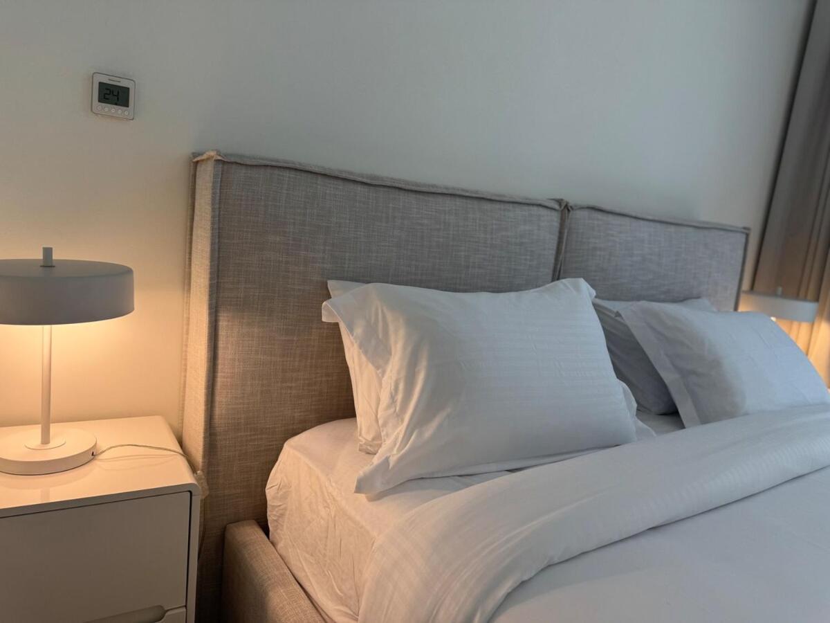 Ashri Luxe Spacious Near Metro, Frame Apartment Dubai