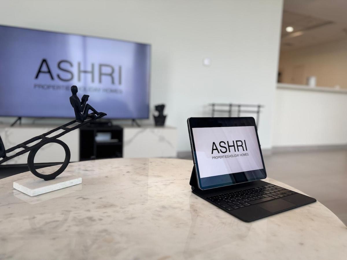 Ashri Luxe Spacious Near Metro, Frame Apartment Dubai