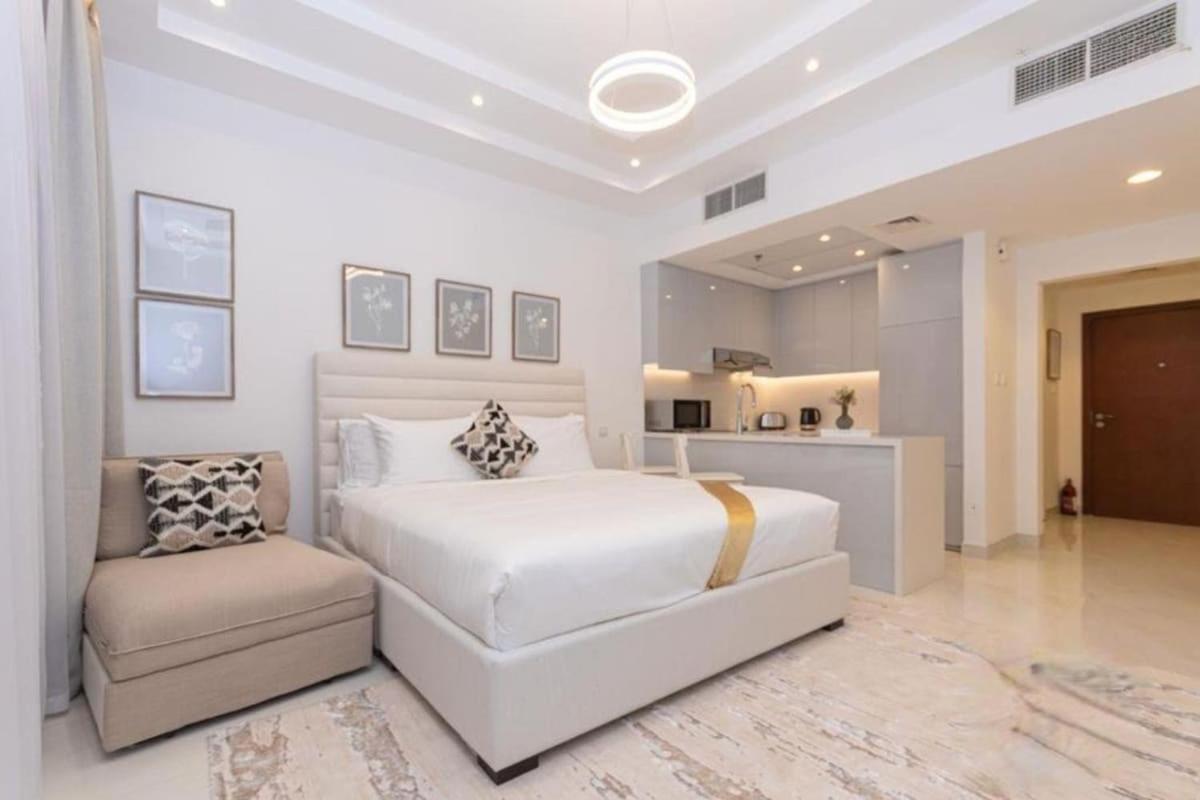 Stylish 5 Min Walk To Mall & Burj Khalifa Apartamento